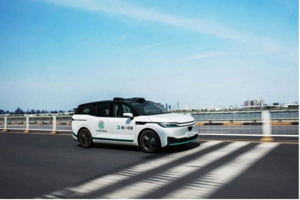 牛操盘 萝卜快跑全球加速布局，Uber携手共推自动驾驶新时代